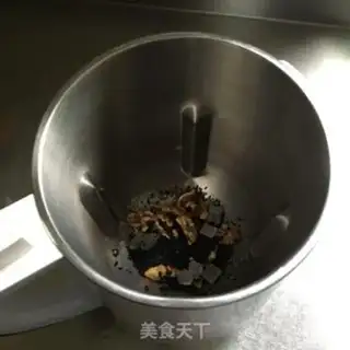 Make Black sesame pecan rice step 1