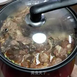 Make Pig and vegetable pots step 14
