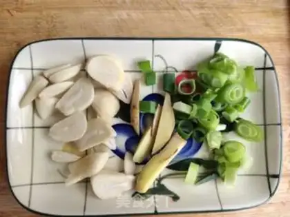 Make Orléans roasted chicken chest step 2
