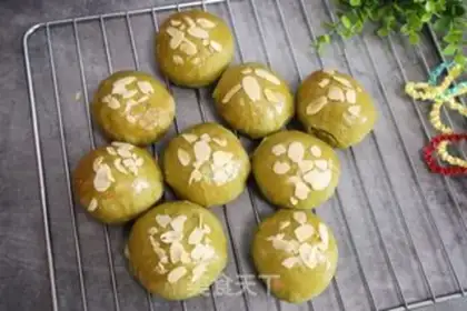 Make A tea almond bread step 12