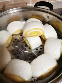 Make Double-coloured buns step 9