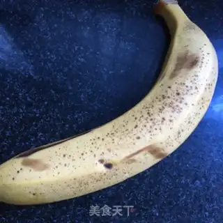 Make Banana shake step 1