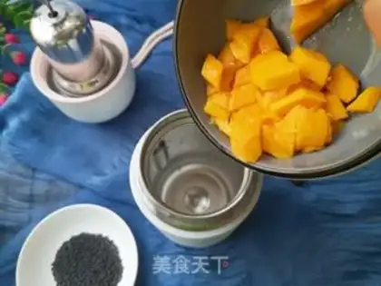Make Yogurt mango cup step 1