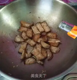 Make Pig bloodballs burning garlic seed step 5