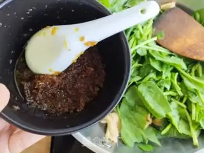 Make Vegetable ears, spinach step 6