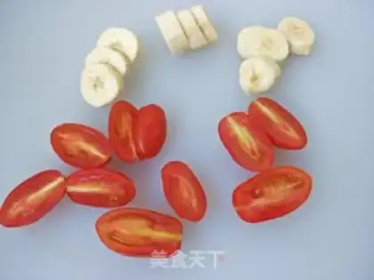 Make Blueberry fruit salad step 1