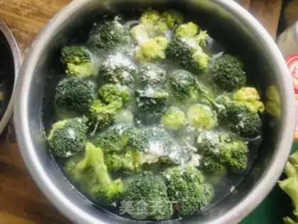 Make Clear the broccoli step 0