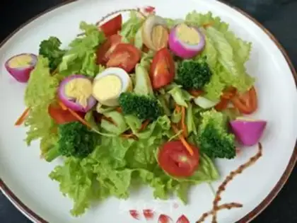 Make A quail egg salad step 5