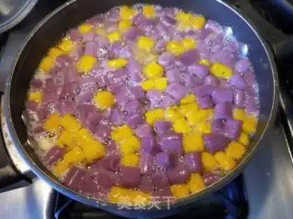 Make Red sugar ice cream tacos step 13