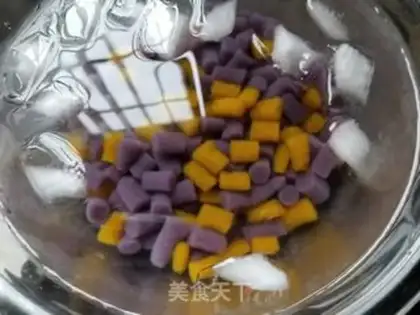Make Red sugar ice cream tacos step 14