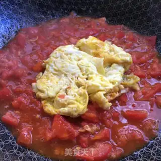Make Tomato egg cover for soft noodles step 5