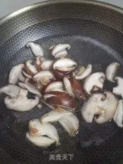Make Fry mushrooms step 1