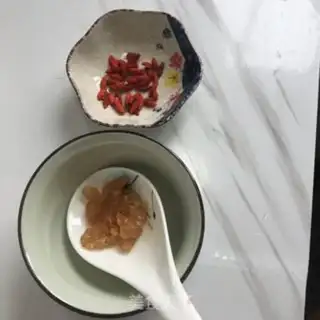 Make Peach glue, silver-eared date step 3