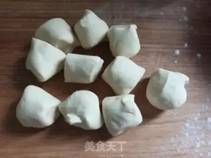 Make Fresh meat buns step 4