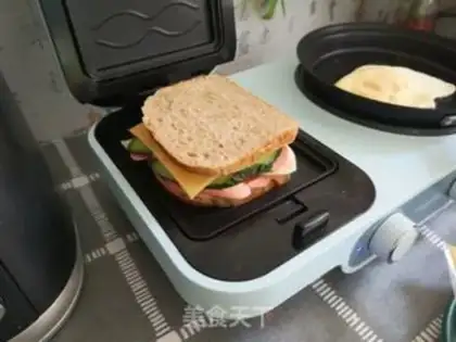 Make Cucumber ham and cheese sandwiches step 6