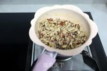 Make walnut dates step 1