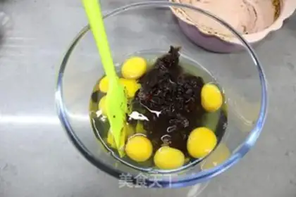 Make walnut dates step 3