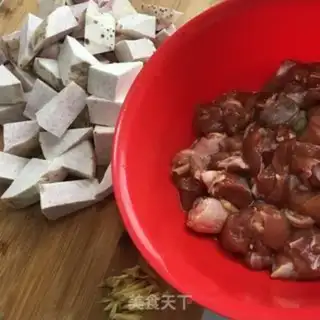 Make Chicken leg steamed potatoes step 0
