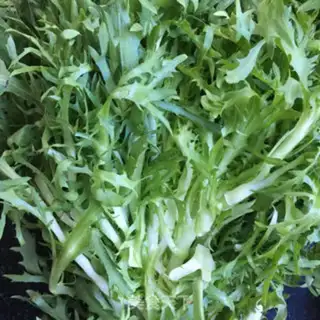 Make Pyramid egg salad step 1