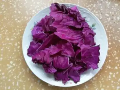 Make Quail egg purple salad step 0