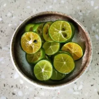 Make A green lemon honey tea freezer step 9