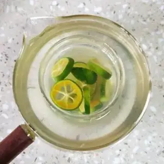 Make A green lemon honey tea freezer step 11