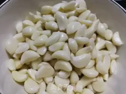 Make Garlic step 1