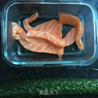 Make A salmon sandwich step 0