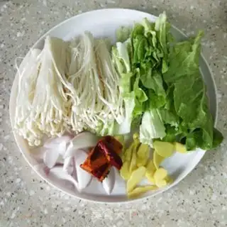 Make Pig and vegetable pots step 1