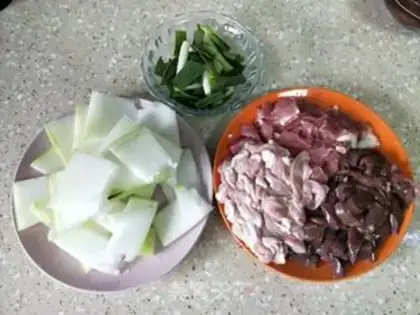 Make Pig and vegetable pots step 2