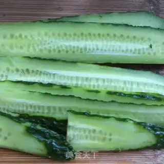 Make A salmon sandwich step 3