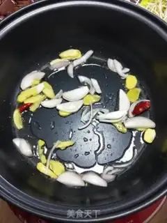 Make Pig and vegetable pots step 4