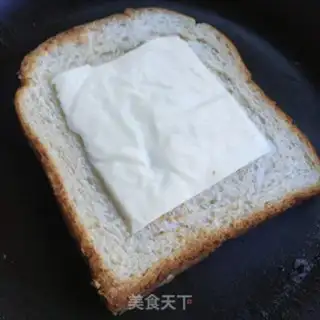 Make A salmon sandwich step 5