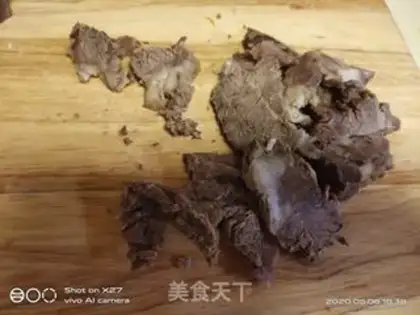 Make Toast and raw beef salad step 1