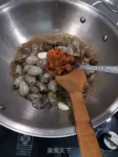 Make Spicy clams step 7