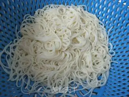 Make Steak-vegetated veggie noodles step 1