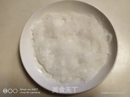 Make A fan of garlic and silk step 2