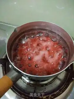 Make Strawberry milk step 1