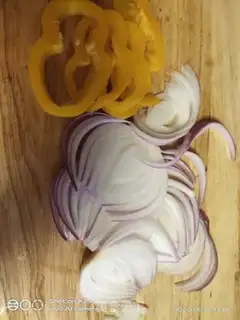 Make Onion chicken step 1