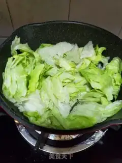 Make Pyramid and garlic step 4