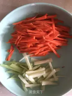 Make Red intestinal vegetables for pasta step 0