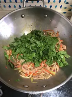 Make Red intestinal vegetables for pasta step 11
