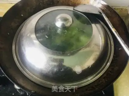 Make Garlic spinach step 5
