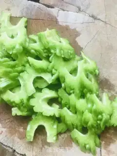 Make Suffering melon with rice step 1