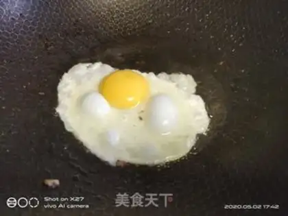 Make Bacon eggburgers step 2