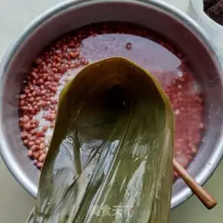 Make Red bean date, soy sauce step 2