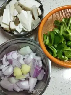 Make A rooster step 1