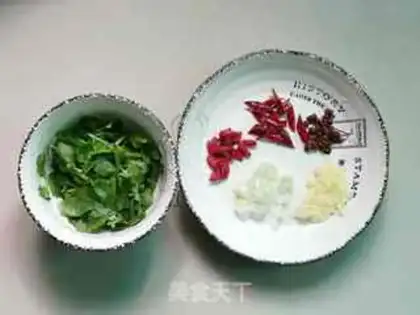 Make Spicy chicken silk step 2
