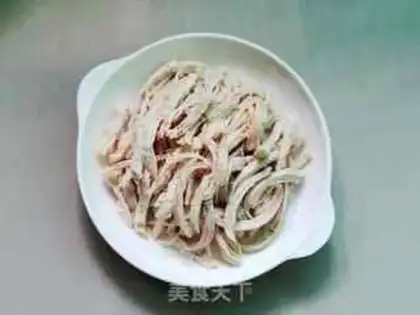Make Spicy chicken silk step 3