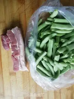 Make Four seasons of bean meat step 0